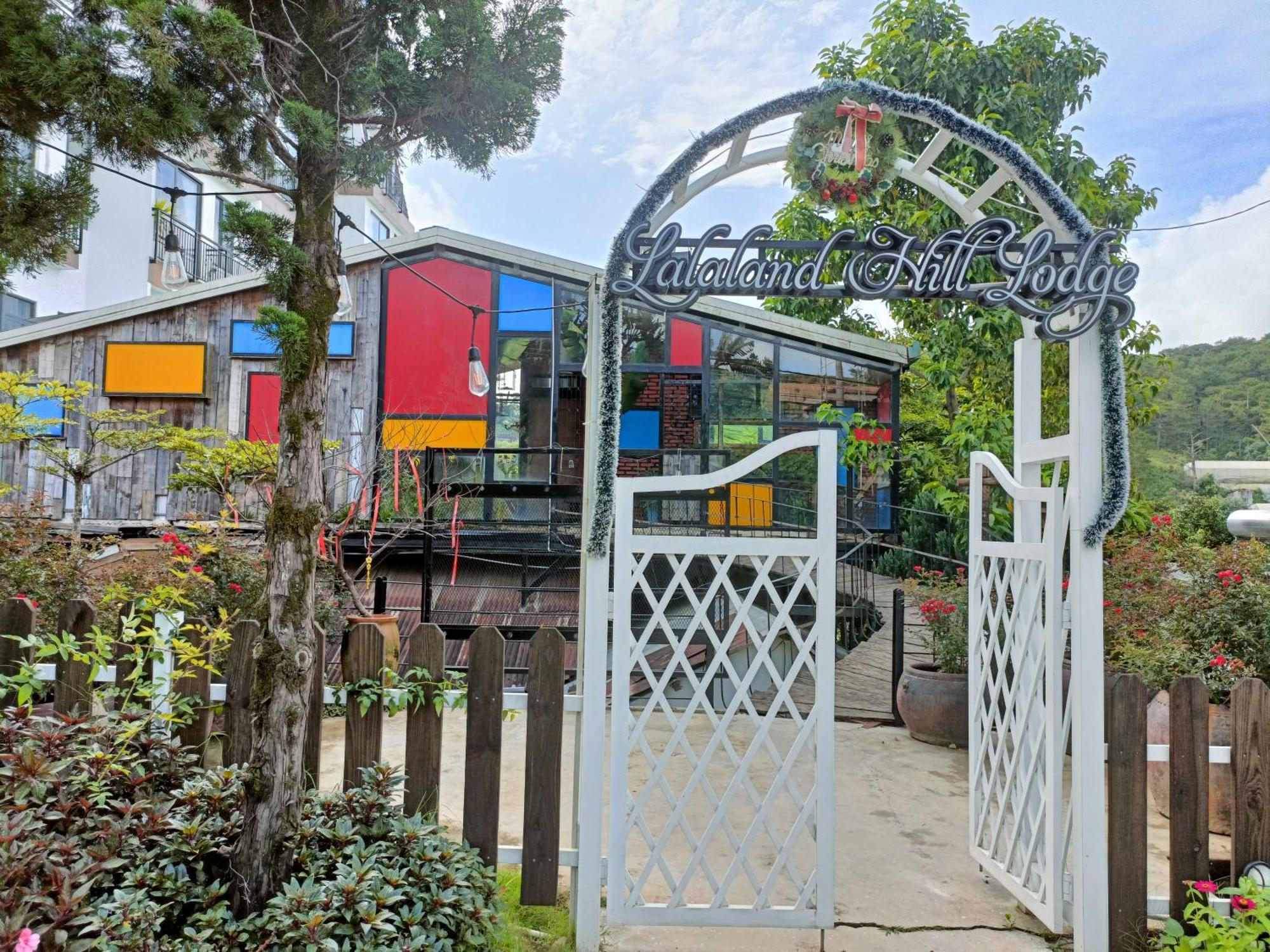 Lalaland Homestay Dalat Exteriör bild